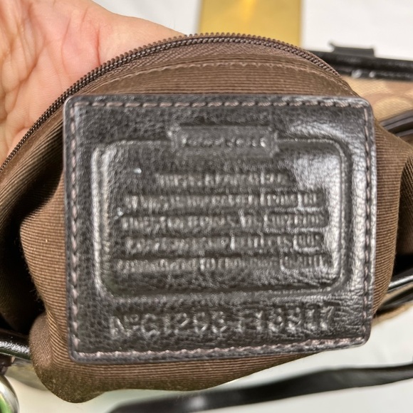 Authentic Coach F18917 Peyton Signature Logo Heritage Handbag Tote Brown Vtg Y2K - Picture 7 of 16